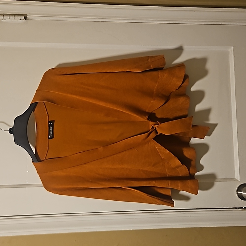 💓 5/15.00 BLACK  FRIDAY  SALE N. Y. & Company Peplum  Sweater   💓